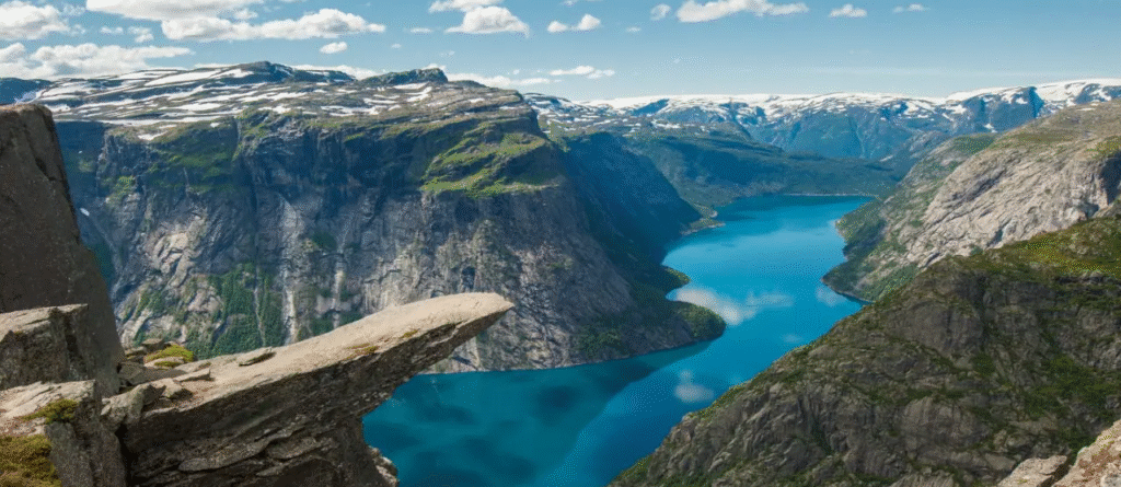 Norway Fjords Cruise: Scenic Routes, Travel Tips & Complete Guide
